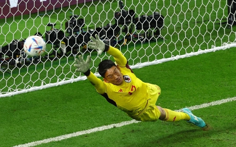 Các kỹ thuật tâm lý chiến đỉnh cao của thủ môn hiện đại